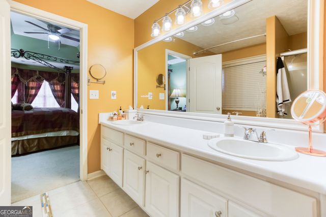 407 Gladiola Drive, Auburn, GA 30011