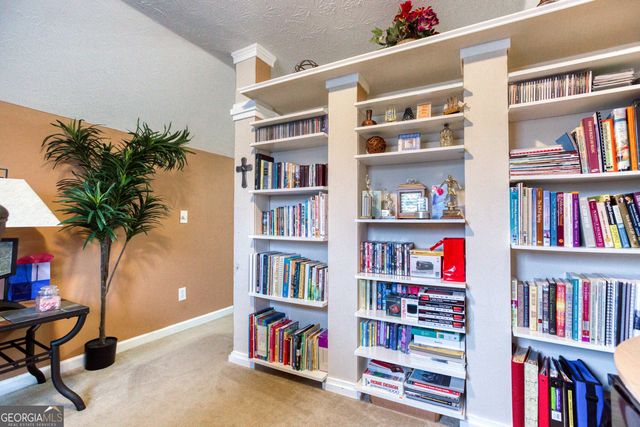 407 Gladiola Drive, Auburn, GA 30011