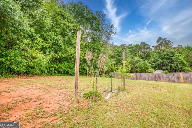 407 Gladiola Drive, Auburn, GA 30011