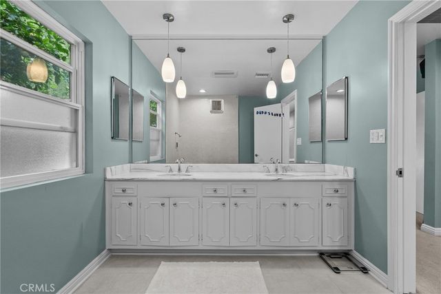 9513 Bianca, Northridge, CA 91325