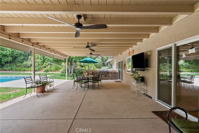 9513 Bianca, Northridge, CA 91325