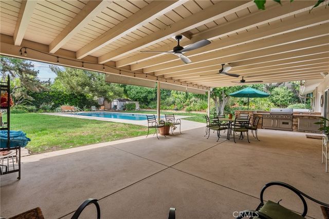 9513 Bianca, Northridge, CA 91325