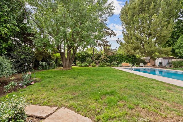 9513 Bianca, Northridge, CA 91325