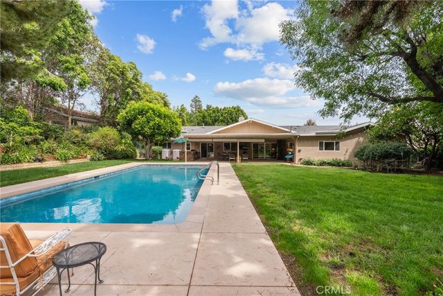 9513 Bianca, Northridge, CA 91325