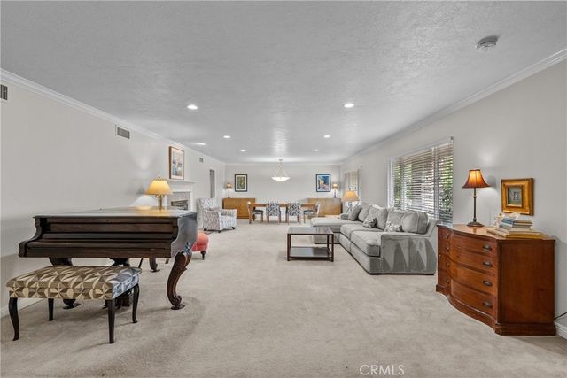 9513 Bianca, Northridge, CA 91325