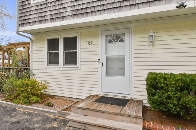 102 Sea Street, Dennis Port, MA 02639