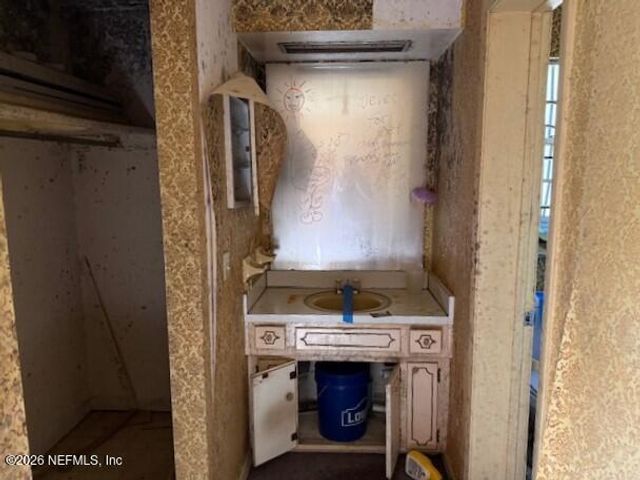 8002 LENOX Avenue, Jacksonville, FL 32221