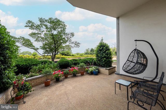 1200 N NASH ST #232, Arlington, VA 22209