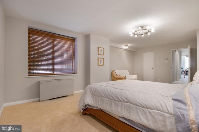 1200 N NASH ST #232, Arlington, VA 22209