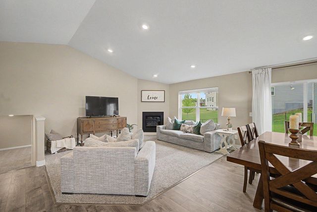 14211 Cheshire Lane N, Dayton, MN 55327