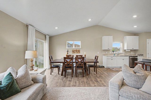 14211 Cheshire Lane N, Dayton, MN 55327