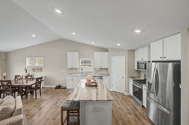 14211 Cheshire Lane N, Dayton, MN 55327