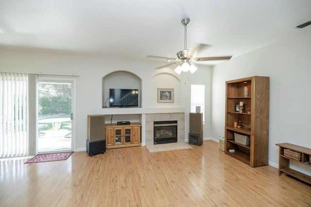 2516 Maestro Way, Modesto, CA 95355