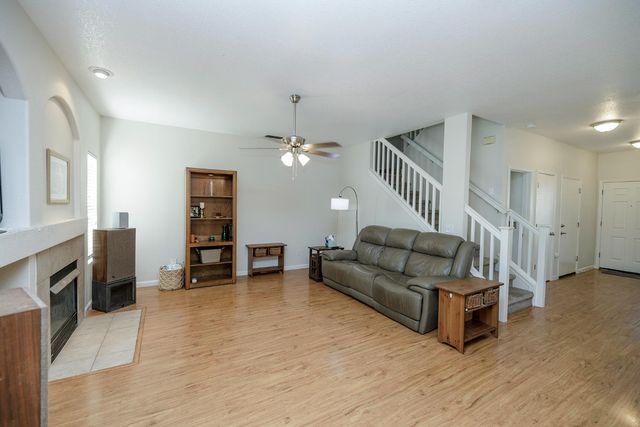 2516 Maestro Way, Modesto, CA 95355