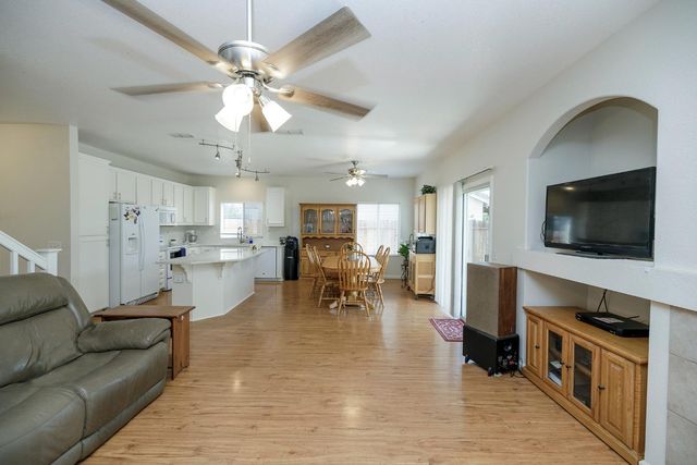 2516 Maestro Way, Modesto, CA 95355