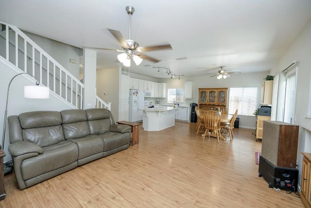 2516 Maestro Way, Modesto, CA 95355