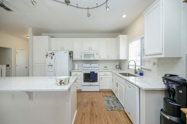 2516 Maestro Way, Modesto, CA 95355