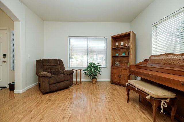 2516 Maestro Way, Modesto, CA 95355