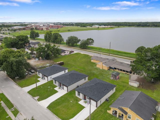 2048 DIXIE AVENUE, Sanford, FL 32771