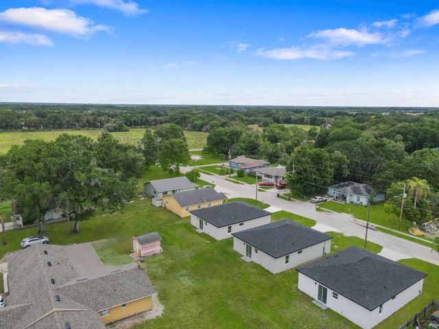 2048 DIXIE AVENUE, Sanford, FL 32771