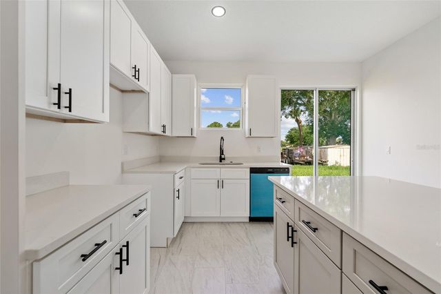2048 DIXIE AVENUE, Sanford, FL 32771