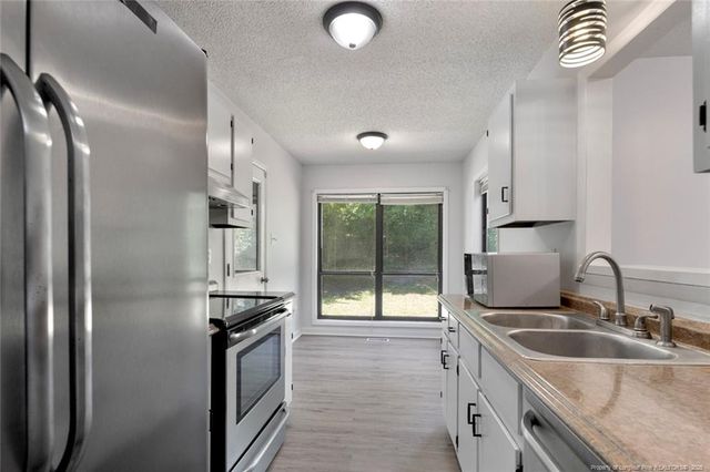 505 Toxaway Court, Fayetteville, NC 28314