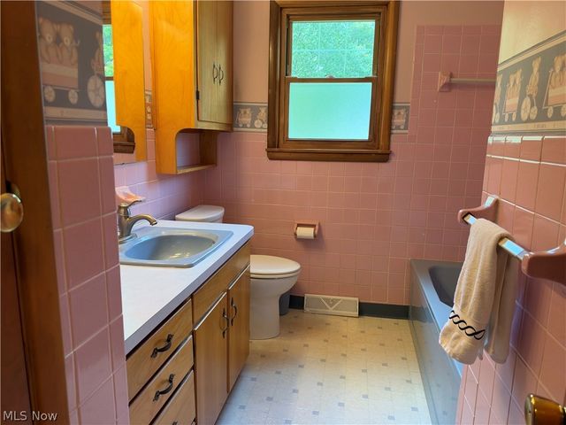 1758 Lancaster Drive, Youngstown, OH 44511