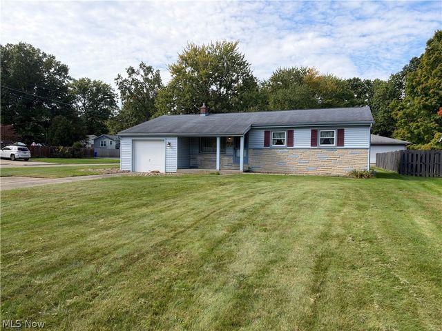 1758 Lancaster Drive, Youngstown, OH 44511