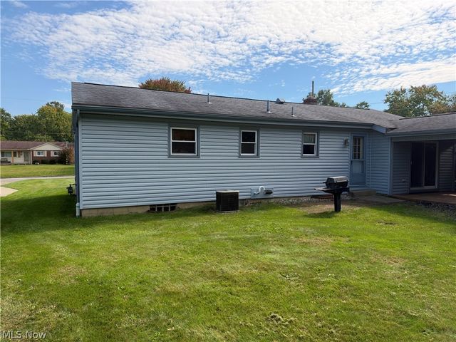 1758 Lancaster Drive, Youngstown, OH 44511