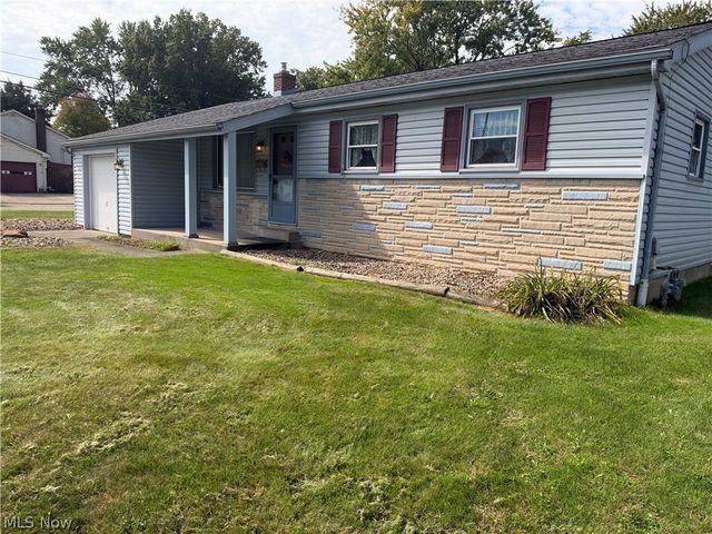 1758 Lancaster Drive, Youngstown, OH 44511