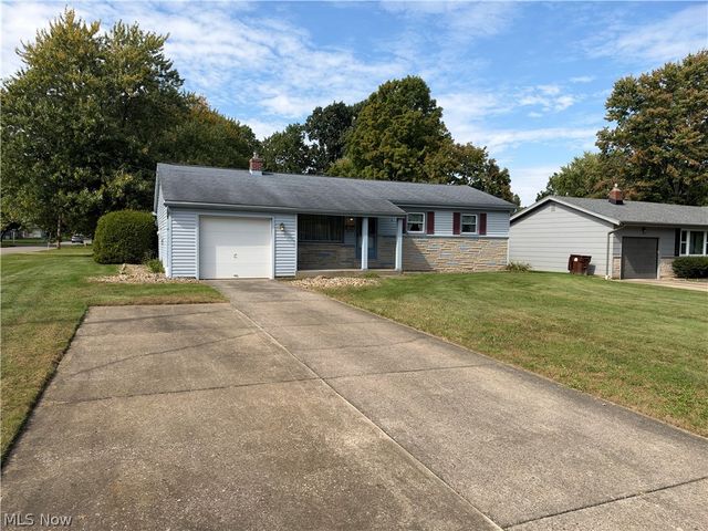 1758 Lancaster Drive, Youngstown, OH 44511