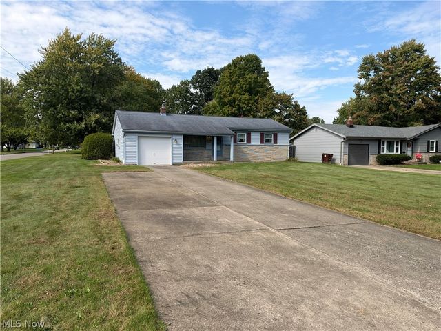 1758 Lancaster Drive, Youngstown, OH 44511