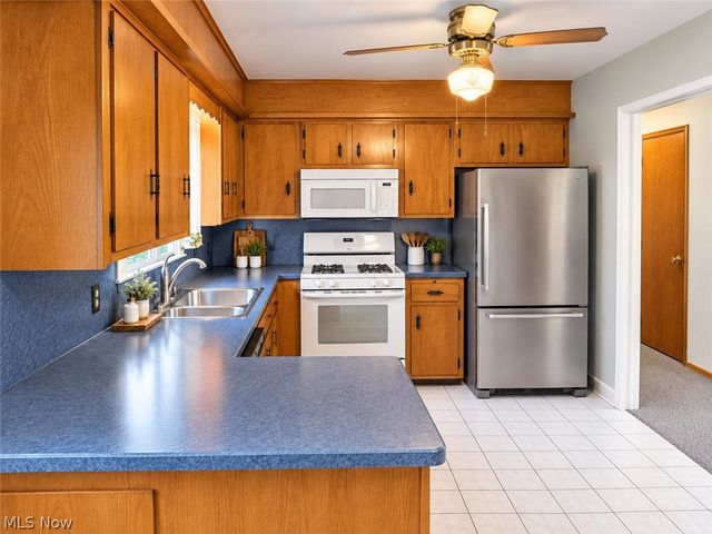 1758 Lancaster Drive, Youngstown, OH 44511