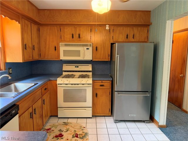 1758 Lancaster Drive, Youngstown, OH 44511