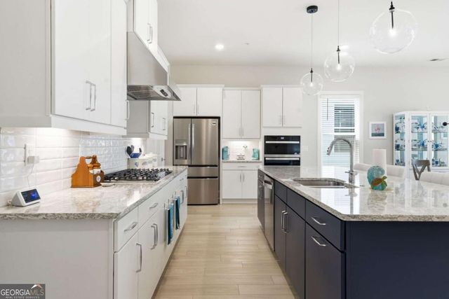 360 Vinca Circle NW, Kennesaw, GA 30144