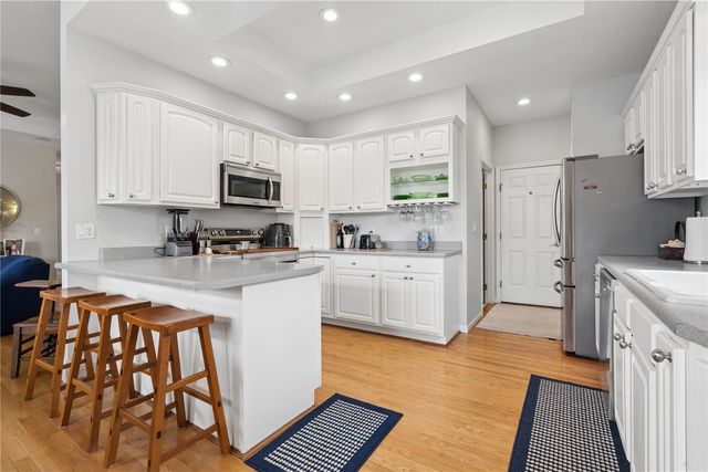 324 Valley Drive, Center Point, IA 52213