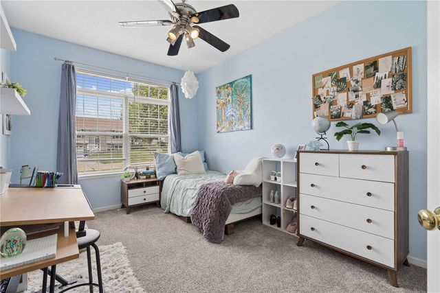 324 Valley Drive, Center Point, IA 52213