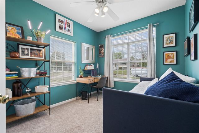 324 Valley Drive, Center Point, IA 52213
