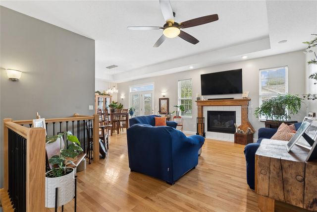 324 Valley Drive, Center Point, IA 52213