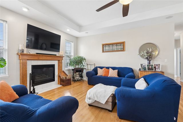 324 Valley Drive, Center Point, IA 52213