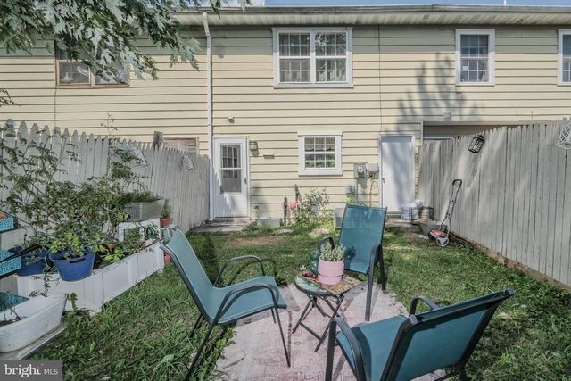 1111 RAVENWOOD RD, Stephens City, VA 22655
