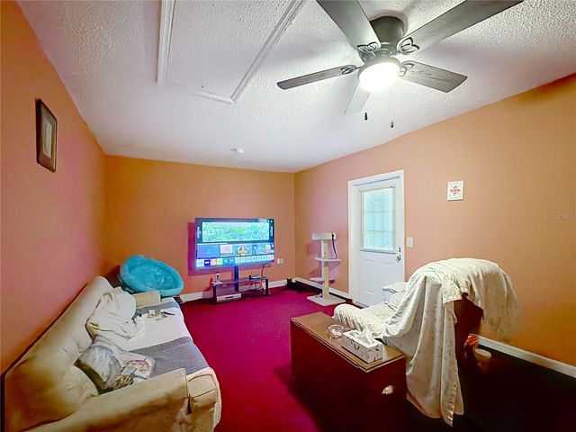 50 SE SPRING LOOP, Ocala, FL 34472