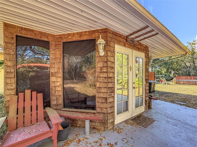 50 SE SPRING LOOP, Ocala, FL 34472