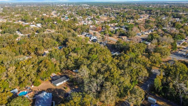 50 SE SPRING LOOP, Ocala, FL 34472