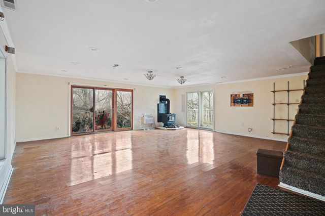 1049 POOLE RD, Westminster, MD 21157