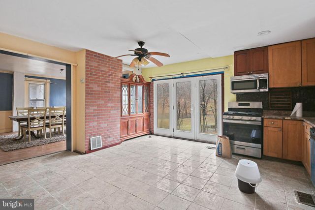 1049 POOLE RD, Westminster, MD 21157