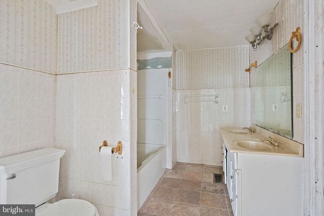 1049 POOLE RD, Westminster, MD 21157