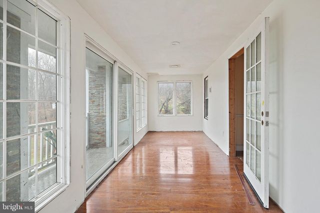 1049 POOLE RD, Westminster, MD 21157