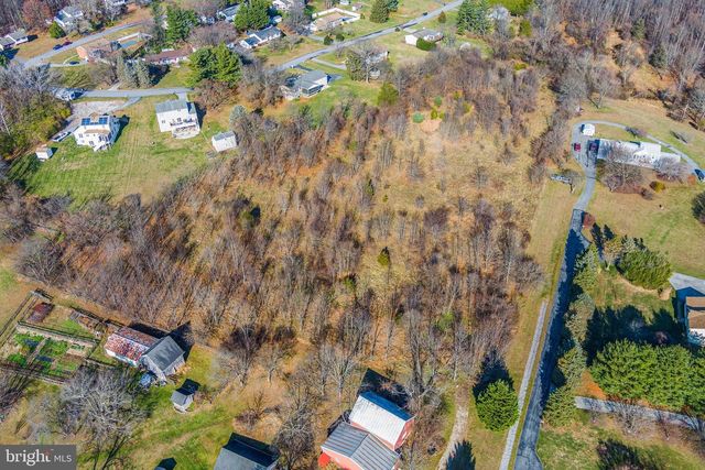 1049 POOLE RD, Westminster, MD 21157