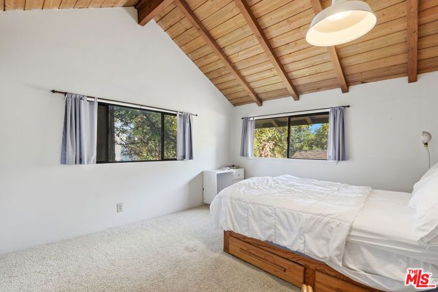 15203 Camarillo Street, Sherman Oaks, CA 91403